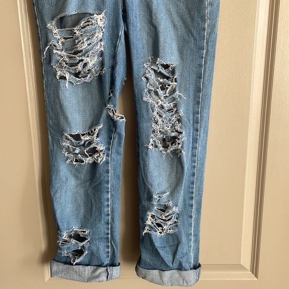 DIY Ripped Jeans - Picture 2 of 3